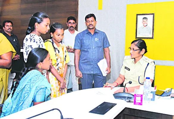 పోలీస్ ప్రజావాణిలో 66 ఫిర్యాదులు