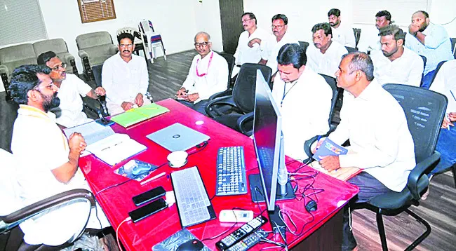 ఆక్రమణకు గురైన అమ్మవారి భూములపై సమీక్ష