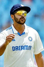  Fans Question Team Selection As Shardul Thakur Fails To Impress In First Test2