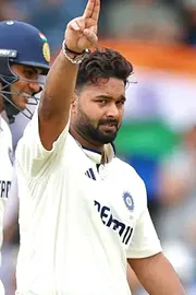 Rishab Pant handed demerit point for showing dissent to umpire, admits to offence2