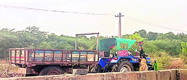 ఉపాధి పనులు వద్దని..