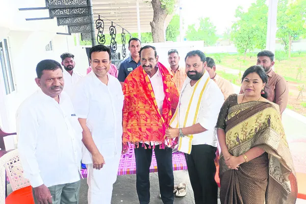 కార్యకర్తలకు అండగా ఉంటా