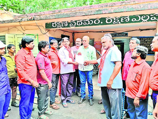 కేటీకే 1వ గనిలో సమస్యలు పరిష్కరించాలి