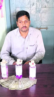 ఏసీబీకి చిక్కిన పంచాయతీ కార్యదర్శి