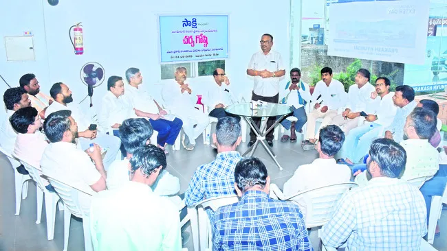 కలిసి పోరాడితేనే డ్రైపోర్టు సాధ్యం