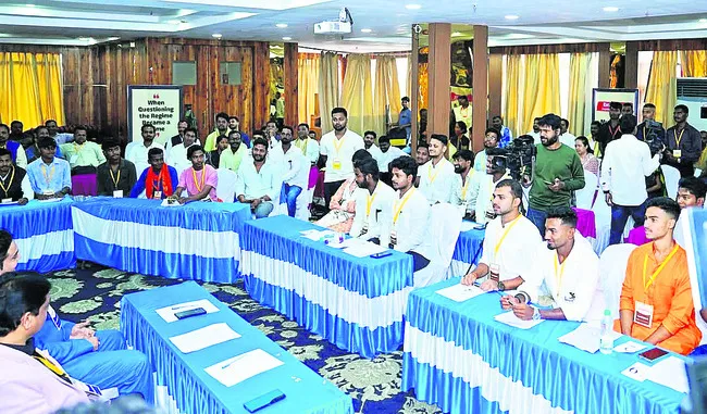 బీజేపీ మాక్ పార్లమెంట్