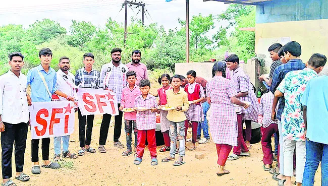 నాణ్యమైన భోజనం అందించాలి