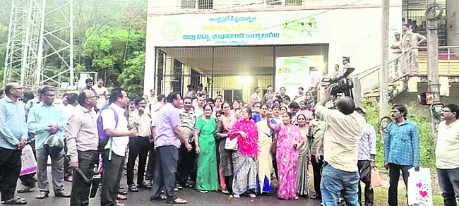 ఉద్రిక్తత నడుమ ‘ఎంటీఎస్’ కౌన్సెలింగ్