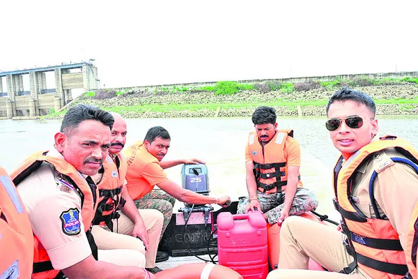 జిల్లా విపత్తు నిర్వహణ బృందం సిద్ధం