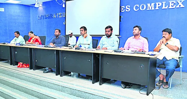 చిన్న మొక్కలు నాటొద్దు
