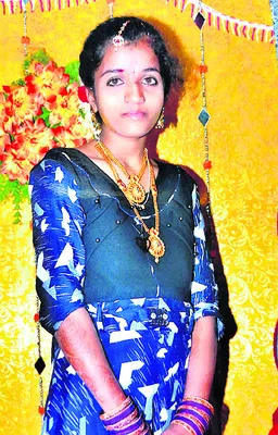 ప్రమాదవశాత్తా.. ఆత్మహత్యాయత్నమా?●