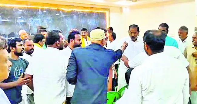 రాజంపేటలో తెలుగు తమ్ముళ్ల గొడవ