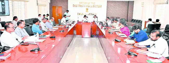 కార్పొరేషన్ నిధులతో ‘స్మార్ట్ సిటీ’