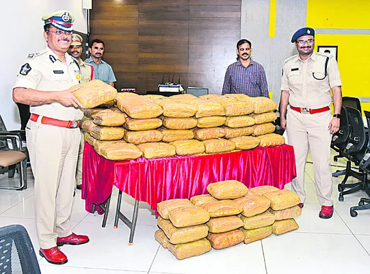 200 కిలోల గంజాయి పట్టివేత 