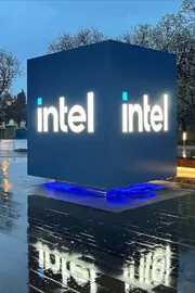 Intel shift by shutting down its automotive chip division6
