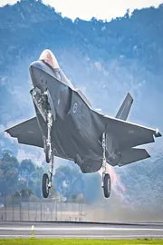 UK to purchase nuclear-carrying F-35A fighter jets4