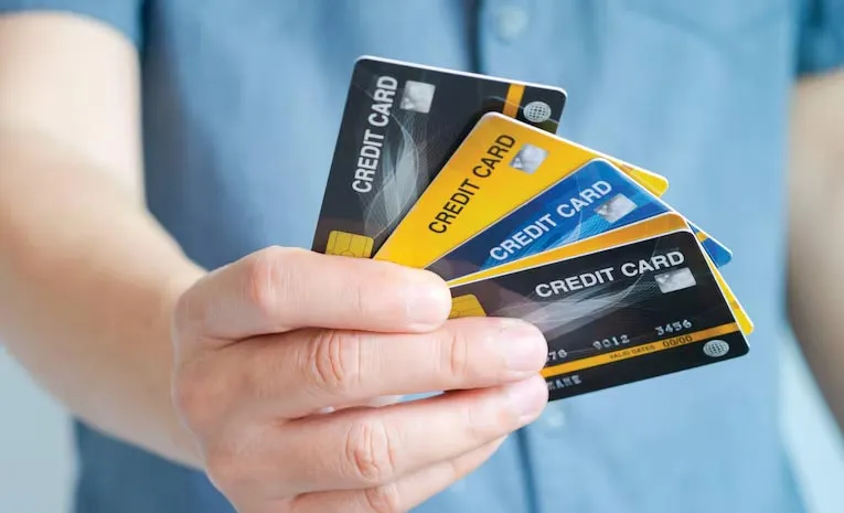 Man Ends Life In Credit Card Notices