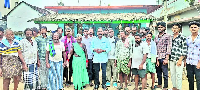 స్టీల్ప్లాంట్కు భూములు ఇచ్చేది లేదు