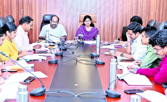 భూసేకరణ పనులు వేగవంతం చేయాలి