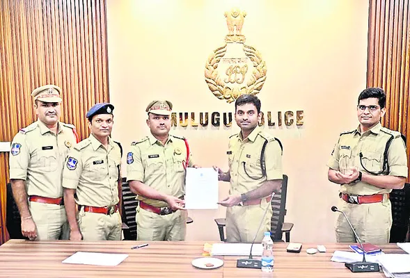 జిల్లా ఉత్తమ ఎస్సైగా శ్రీకాంత్‌రెడ్డి