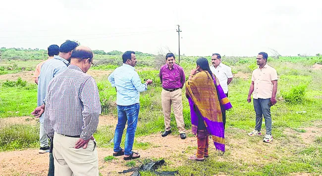 శాండ్‌ బజార్‌కోసం స్థలం పరిశీలన