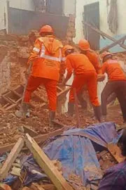 Kerala Thrissur Kodakara Building Collapse Incident updates4