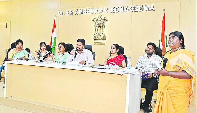 ఎస్సీ, ఎస్టీలపై దాడులకు పాల్పడితే చర్యలు