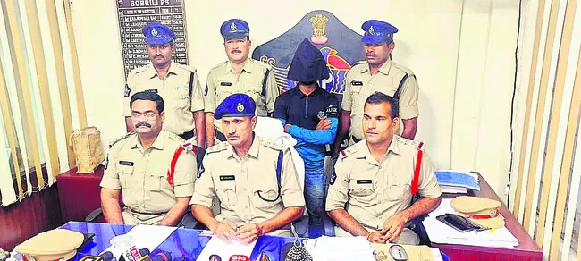 వాచ్మన్ హత్య కేసులో నిందితుడి అరెస్టు