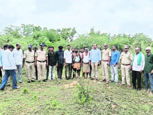 స్వచ్ఛమైన కల్లును అందించాలి