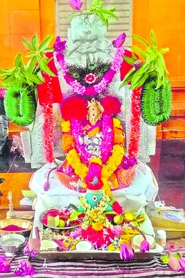 అస్త్ర వారాహిదేవి అలంకారంలో భక్తులకు దర్శనం