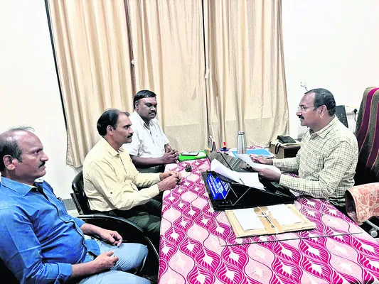 ‘బడిబాట’తో పెరిగిన ప్రవేశాలు