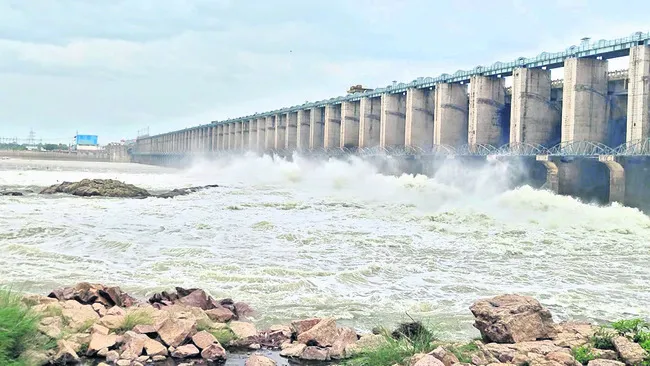 జూరాలకు జలసిరి