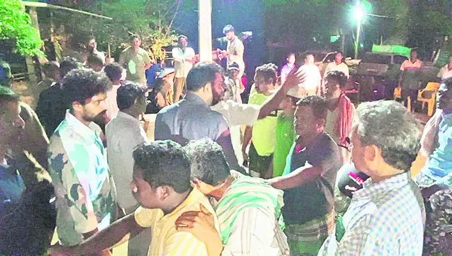 అచ్చియ్యపాలెంలో విషాద ఛాయలు