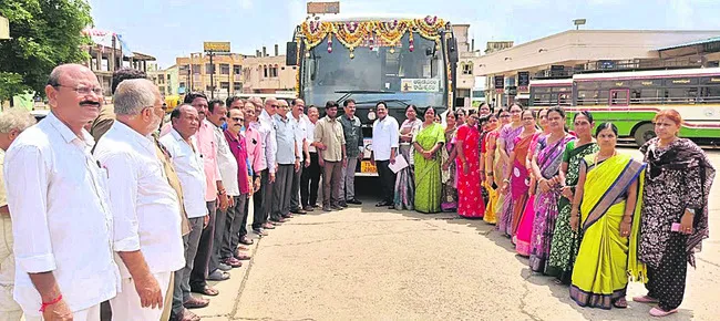 పుణ్యక్షేత్రాలకు ఆర్టీసీ బస్సులు