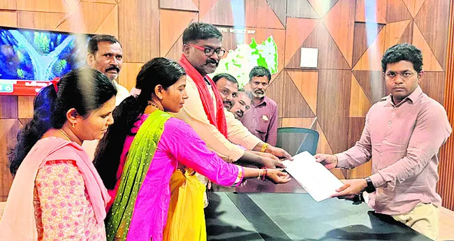 కాల్మనీ వేధింపులకు పాల్పడుతున్న వారిపై చర్యలు తీసుకోవా