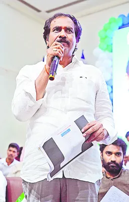 షణ్ము