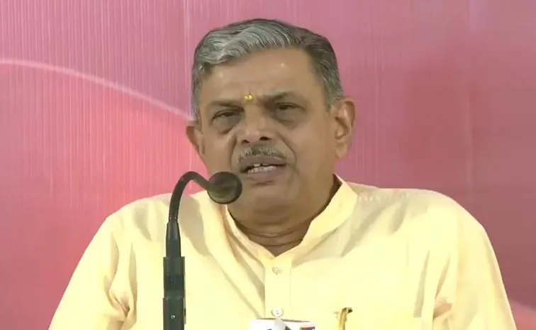 RSS Leader Calls For Debate On Words Socialist, Secular In Preamble7