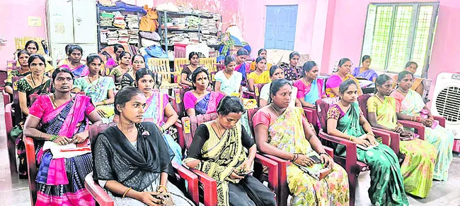 బీమా.. అతివలకు ధీమా