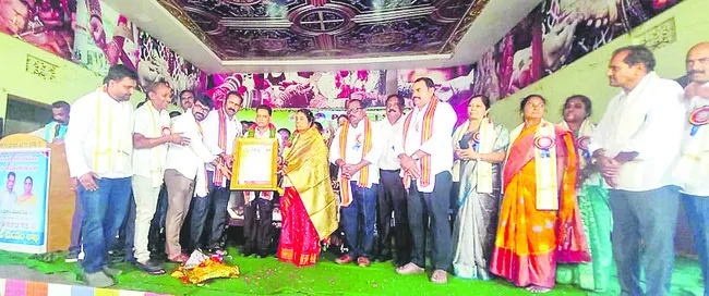 బదిలీలు, పదోన్నతుల కోసం కృషి