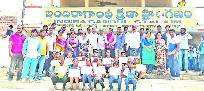 రాష్ట్రస్థాయి ట్రయథ్లాన్ పోటీలకు ఎంపిక