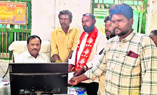 భూ ఆక్రమణదారులపై చర్యలు తీసుకోవాలి