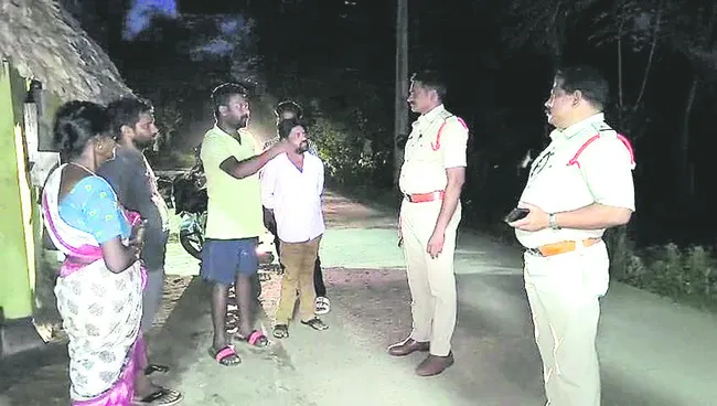 అనుమానంతో స్నేహితునిపై కత్తితో దాడి
