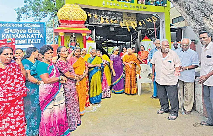 Dalits denied entry into Durga temple