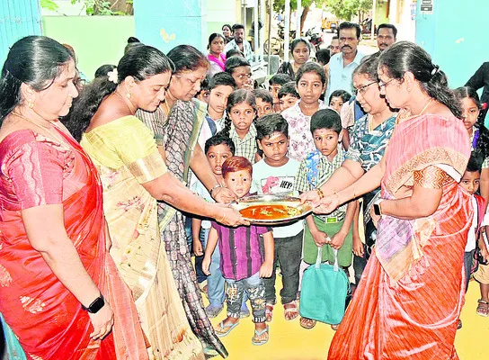 సేలం, ఈరోడ్‌లో వినూత్నంగా ఆహ్వానం 