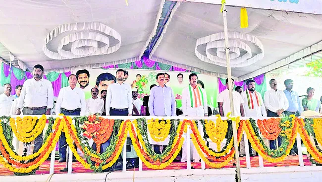 పేదలందరికీ ఇందిరమ్మ ఇళ్లు