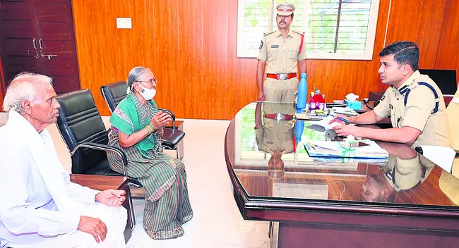 ఉద్యోగాల పేరుతో మోసం