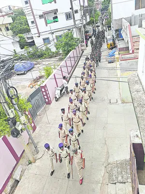 సోషల్ మీడియా పుకార్లు నమ్మొద్దు