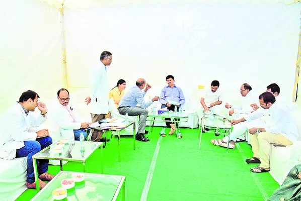 వైద్యసేవలు సమర్థవంతంగా అందించాలి