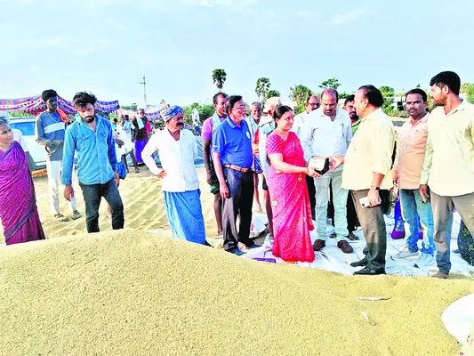 సేకరణలో భేష్‌..