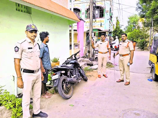 వెంగళరావునగర్లో కార్డన్ సెర్చ్